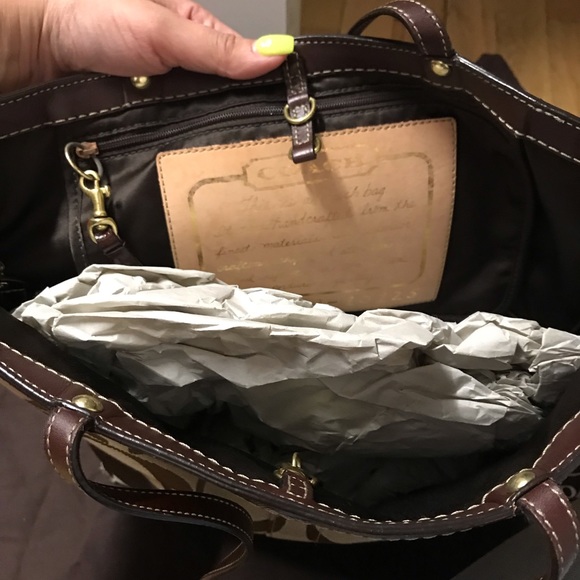 Coach Tote - Picture 3 of 5